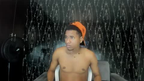 juniorhot07 online show from September 23, 2025, 7:11 am