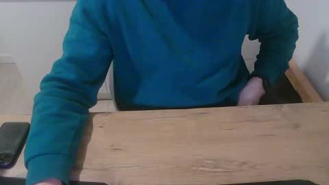 Snapshot of junk2711 chatting on February 9, 2025, 7:30 pm junk2711 online show from February 9, 2025, 7:30 pm