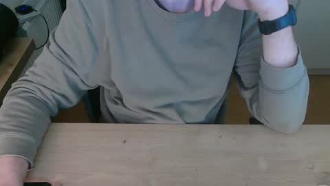 Snapshot of junk2711 chatting on February 24, 2026, 4:05 pm junk2711 online show from February 24, 2026, 4:05 pm