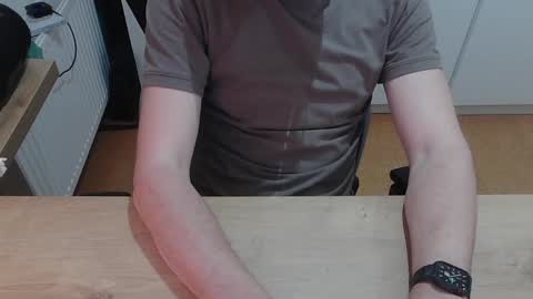 Snapshot of junk2711 chatting on March 2, 2026, 3:52 pm junk2711 online show from March 2, 2026, 3:52 pm