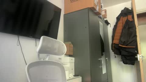 Junky online show from September 28, 2025, 2:00 pm