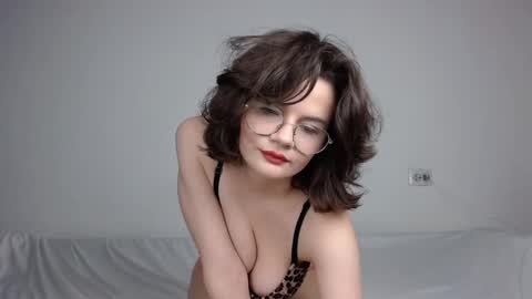 Snapshot of junnewers chatting on February 25, 2025, 4:42 pm JunneWers online show from February 25, 2025, 4:42 pm