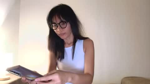 junovaughn online show from April 9, 2026, 11:59 am