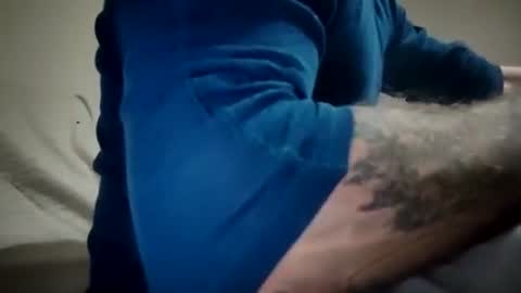 Yuri online show from October 26, 2025, 9:42 pm