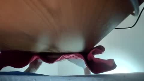 Yuri online show from October 28, 2025, 3:43 am