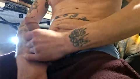 Snapshot of jusntym chatting on November 28, 2025, 1:03 pm jusntym online show from November 28, 2025, 1:03 pm