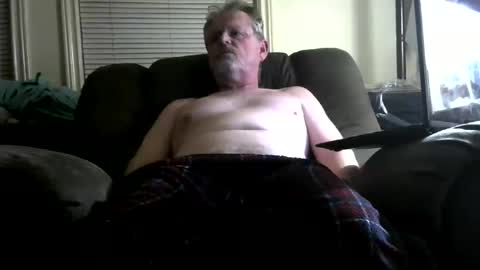 Snapshot of just2look2watch chatting on January 4, 2025, 5:05 am just2look2watch online show from January 4, 2025, 5:05 am