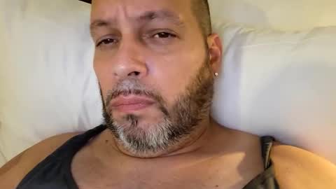 Snapshot of just2much4uboo1 chatting on October 16, 2025, 2:34 am Just2much4uboo1 online show from October 16, 2025, 2:34 am