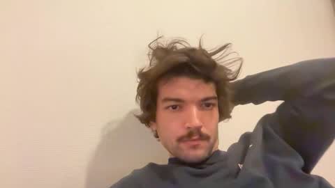 Snapshot of just_a_guy_with_a_big_cock chatting on October 28, 2025, 9:17 pm just_a_guy_with_a_big_cock online show from October 28, 2025, 9:17 pm