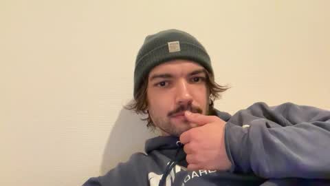 Snapshot of just_a_guy_with_a_big_cock chatting on January 10, 2026, 9:05 pm just_a_guy_with_a_big_cock online show from January 10, 2026, 9:05 pm