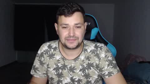 Snapshot of just_a_nice_guy_27 chatting on December 25, 2024, 8:28 pm Alex online show from December 25, 2024, 8:28 pm