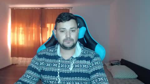 Snapshot of just_a_nice_guy_27 chatting on December 30, 2024, 2:40 pm Alex online show from December 30, 2024, 2:40 pm