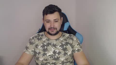 Snapshot of just_a_nice_guy_27 chatting on January 29, 2025, 11:20 am Alex online show from January 29, 2025, 11:20 am