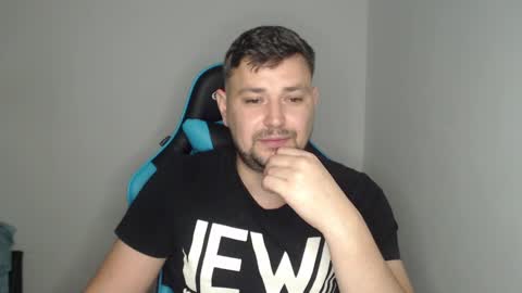 Snapshot of just_a_nice_guy_27 chatting on February 10, 2025, 8:42 pm Alex online show from February 10, 2025, 8:42 pm