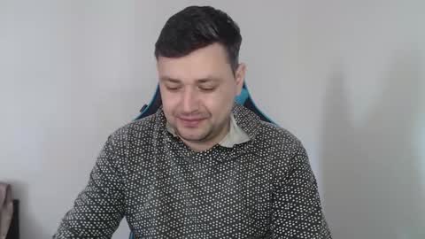 Snapshot of just_a_nice_guy_27 chatting on March 6, 2025, 11:36 am Alex online show from March 6, 2025, 11:36 am