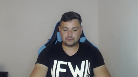 Snapshot of just_a_nice_guy_27 chatting on September 22, 2025, 11:23 am Alex online show from September 22, 2025, 11:23 am