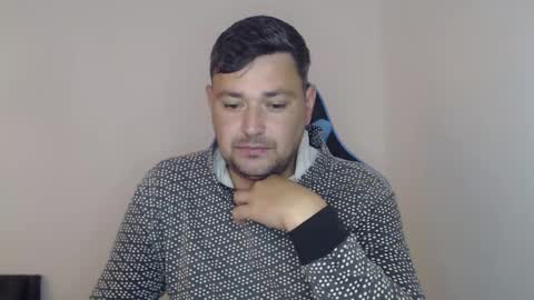 Snapshot of just_a_nice_guy_27 chatting on October 5, 2025, 11:30 am Alex online show from October 5, 2025, 11:30 am