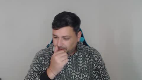 Snapshot of just_a_nice_guy_27 chatting on October 24, 2025, 11:17 am Alex online show from October 24, 2025, 11:17 am