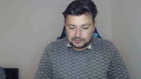 Snapshot of just_a_nice_guy_27 chatting on November 1, 2025, 11:23 am Alex online show from November 1, 2025, 11:23 am