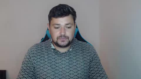 Snapshot of just_a_nice_guy_27 chatting on November 4, 2025, 11:20 am Alex online show from November 4, 2025, 11:20 am