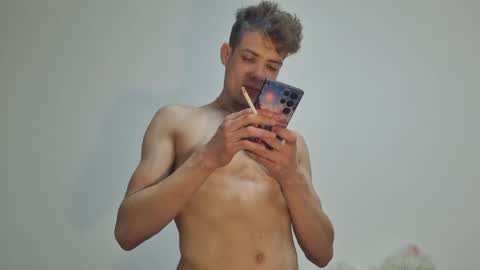 just_alexx12 online show from December 31, 2024, 1:04 am
