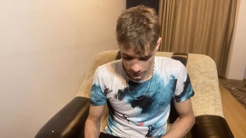 just_alexx12 online show from January 13, 2025, 7:31 pm