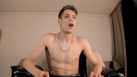 just_alexx12 online show from February 19, 2025, 7:59 pm