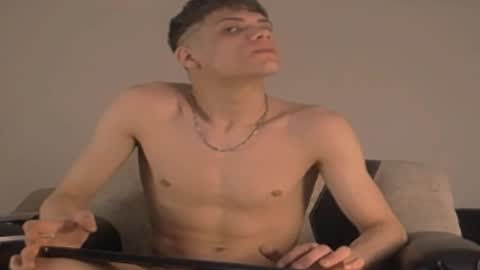 just_alexx12 online show from March 5, 2025, 5:07 am
