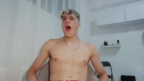 just_alexx12 online show from October 16, 2025, 8:43 pm