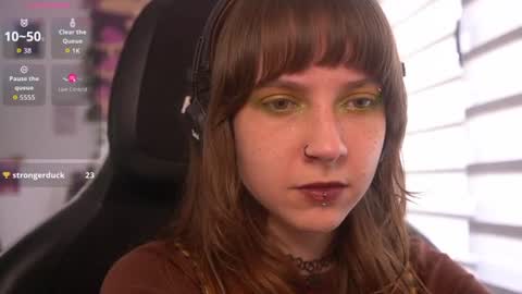 Julia online show from July 9, 2026, 3:16 pm