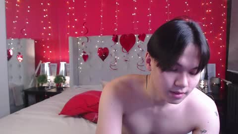 Snapshot of just_gay_ chatting on February 11, 2025, 4:35 pm just_gay_ online show from February 11, 2025, 4:35 pm