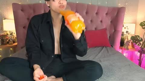 Snapshot of just_gay_ chatting on March 9, 2025, 4:33 pm just_gay_ online show from March 9, 2025, 4:33 pm