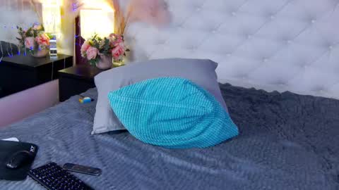 Snapshot of just_gay_ chatting on March 10, 2025, 4:14 pm just_gay_ online show from March 10, 2025, 4:14 pm