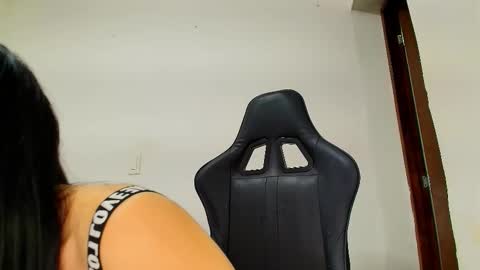  Isa y Luci  online show from March 21, 2026, 9:18 pm