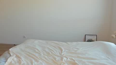 Jeni online show from January 21, 2025, 12:18 pm