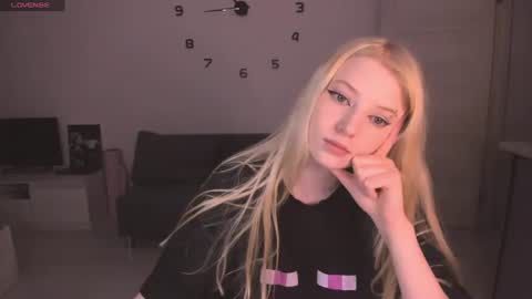 JESSY online show from June 25, 2026, 7:51 pm