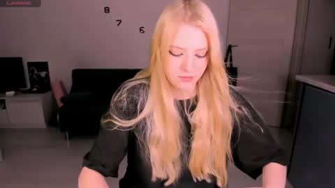 JESSY online show from July 28, 2026, 7:50 pm