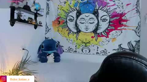 Snapshot of just_katiex chatting on November 7, 2025, 12:16 pm Sofia online show from November 7, 2025, 12:16 pm