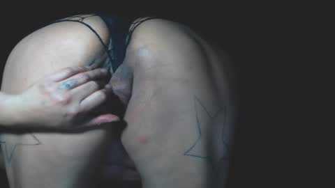 Snapshot of justagirlof chatting on November 15, 2025, 10:56 am Layla online show from November 15, 2025, 10:56 am