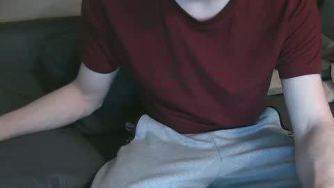 Snapshot of justboriing chatting on March 9, 2025, 3:27 pm justboriing online show from March 9, 2025, 3:27 pm