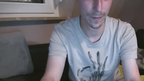 Snapshot of justboriing chatting on October 6, 2025, 5:32 pm justboriing online show from October 6, 2025, 5:32 pm