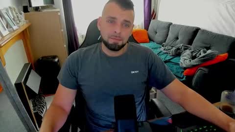 Snapshot of justforfunchriss chatting on October 31, 2025, 9:10 am justforfunchriss online show from October 31, 2025, 9:10 am