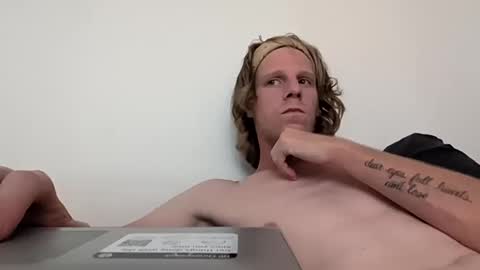 justhavingfun111 online show from October 16, 2025, 12:44 am