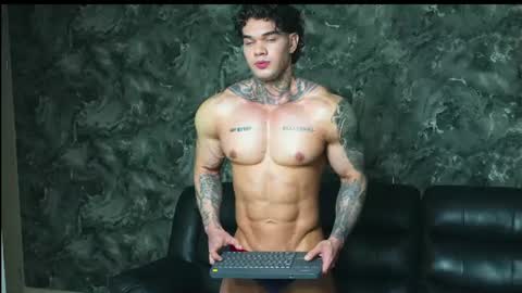 justin clark1 online show from June 13, 2026, 12:41 am