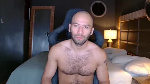 Snapshot of justin_hton chatting on March 4, 2025, 10:35 am Justin online show from March 4, 2025, 10:35 am