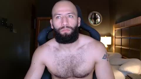 Snapshot of justin_hton chatting on November 18, 2025, 12:31 pm Justin online show from November 18, 2025, 12:31 pm