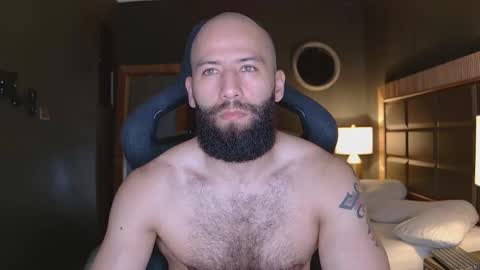 Snapshot of justin_hton chatting on November 24, 2025, 9:42 am Justin online show from November 24, 2025, 9:42 am