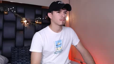 Justin online show from December 17, 2025, 7:31 pm