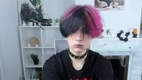 JUSTIN online show from October 26, 2025, 12:22 pm