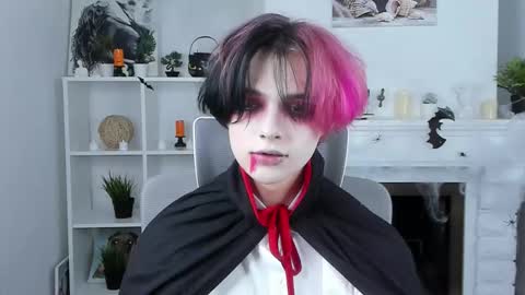 JUSTIN online show from October 31, 2025, 12:50 pm